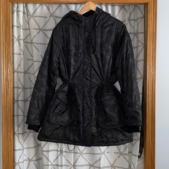 Neutral Camo print waist tie winter jacket - Picture 9 of 10